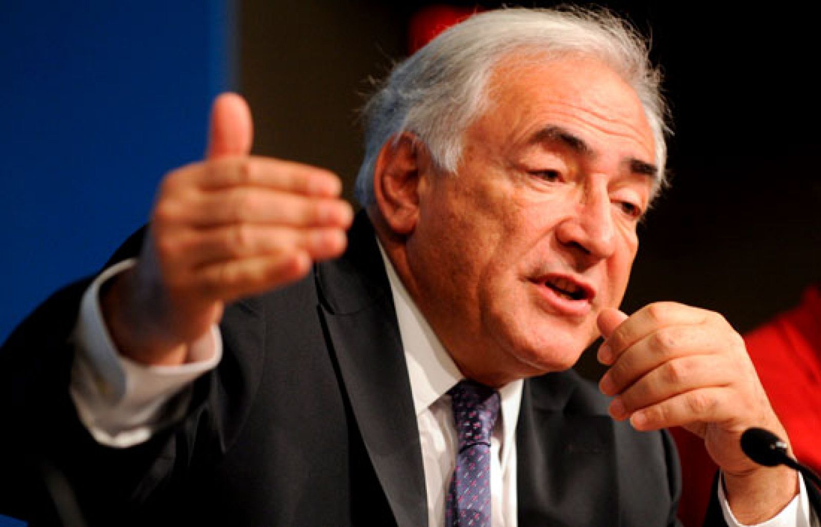 El FMI dice que las medidas de estímulo económico empiezan a dar resultados | Ver