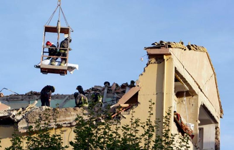 Una explosión de gas en Huesca deja dos muertos y diez heridos | Ver