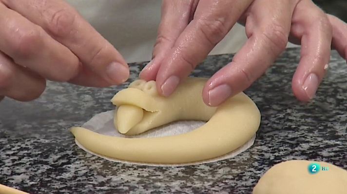 Aquí hay trabajo - Trabajadores del obrador de mazapán más antiguo de España