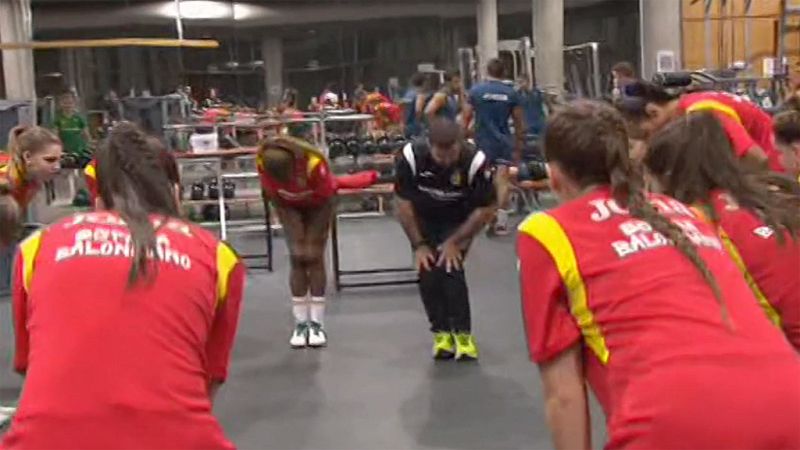 Europeo de balonmano femenino: [Objetivo 2021 (II): As� trabajan las 'Guerreras' del futuro] | Ver