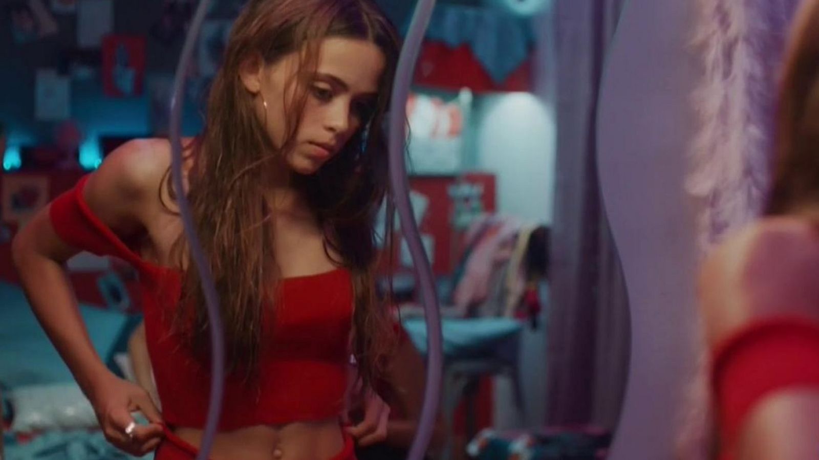 Versión española - Corto: La última virgen - escuchar ahora