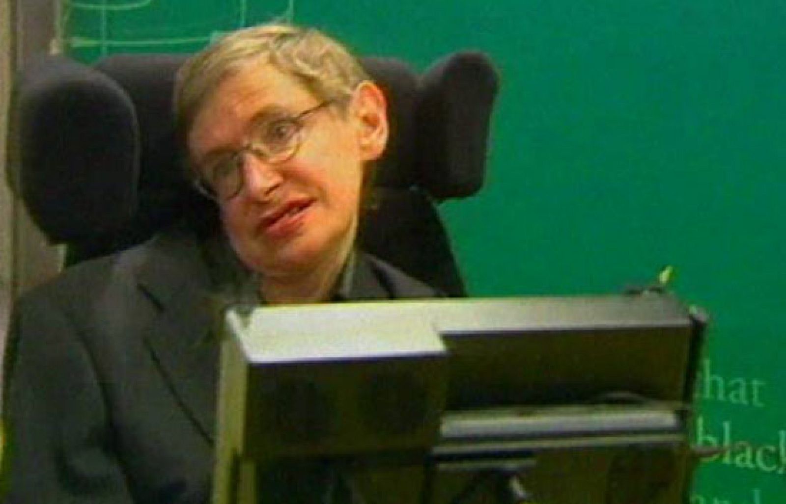 Stephen Hawking celebra en 2002 su 60 cumpleaños - Fue noticia en el Archivo de RTVE | Ver
