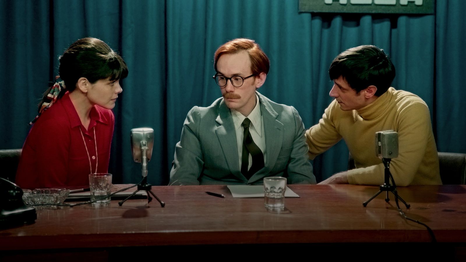 Abducidos - Capítulo 3: "Tres fracasos y medio"