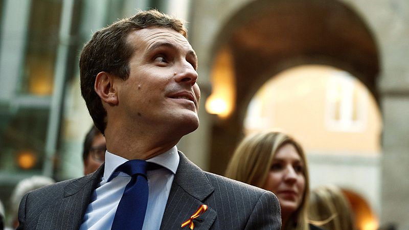 El PP rechaza suprimir la inviolabilidad del rey en la Constitución mientras Podemos lo aprueba