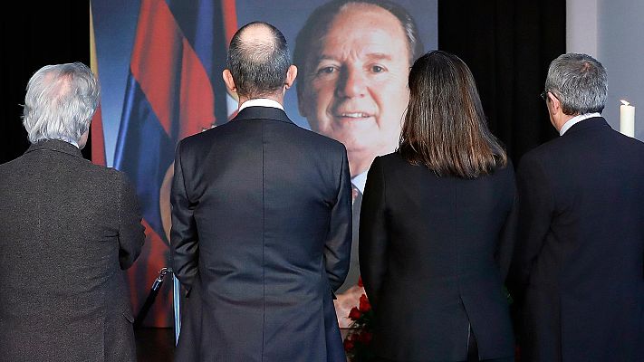 Telediario 1 - El barcelonismo despide a Josep Lluis Núñez