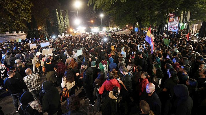 La noche en 24h - Dos detenidos en Cádiz en una nueva jornada de manifestaciones contra Vox en Andalucía