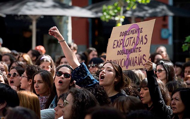 Telediario 1 - "No es abuso, es violación" es el grito de cientos de personas en contra de la sentencia de 'La Manada'