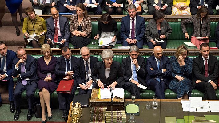 Telediario 1 - Críticas en el Parlamento por el informe legal del 'Brexit'