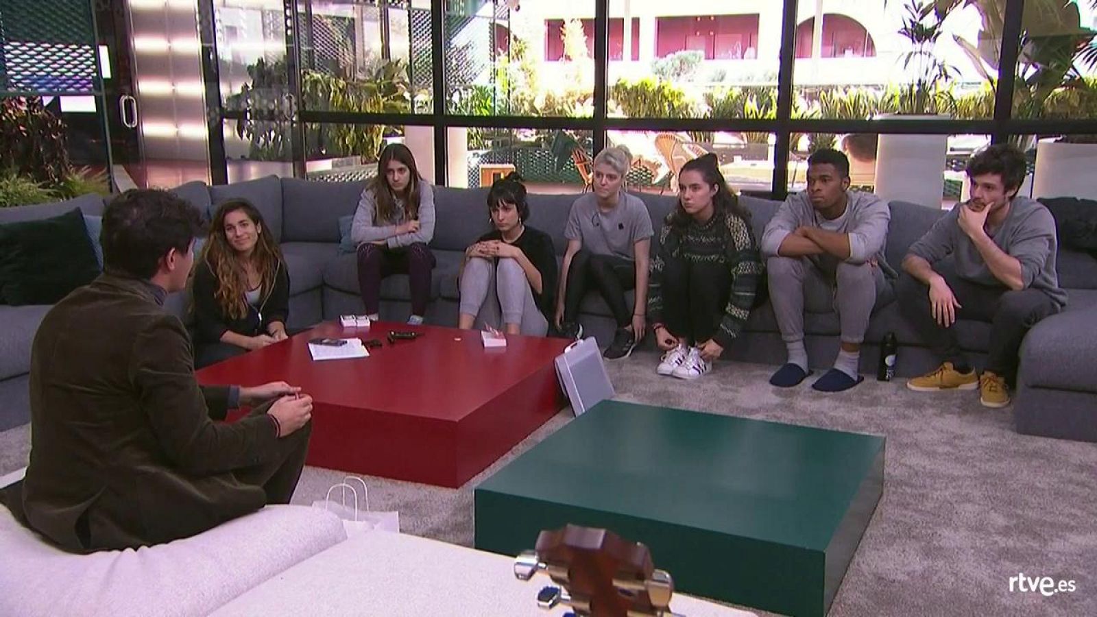 Resumen completo: 06/12/18