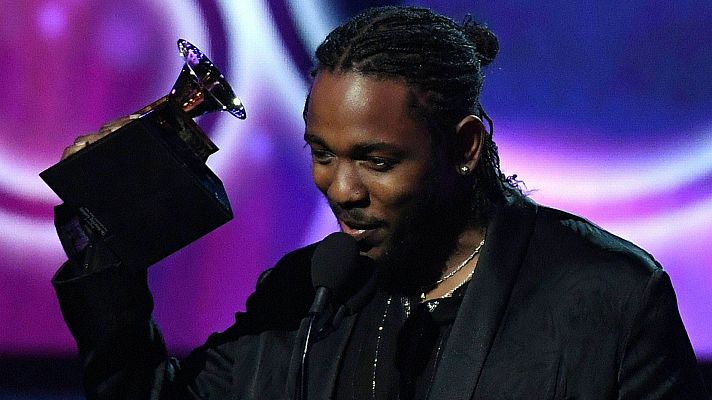 Telediario 1 - El rap impone su ley en las nominaciones para los Grammy