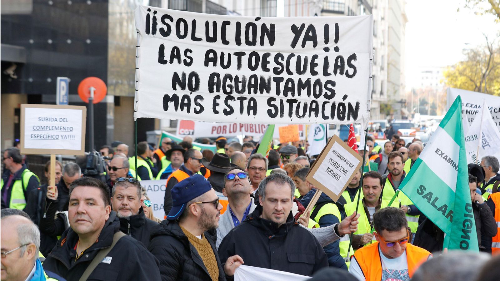 Los examinadores de tráfico inician los paros que se prolongarán hasta el próximo 21 de diciembre