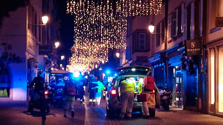 Telediario 1 - Al menos dos muertos y una decena de heridos en un tiroteo e