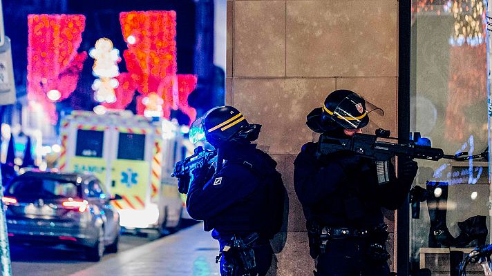 La noche en 24h - Al menos cuatro muertos y siete heridos en un tiroteo en el centro de Estrasburgo