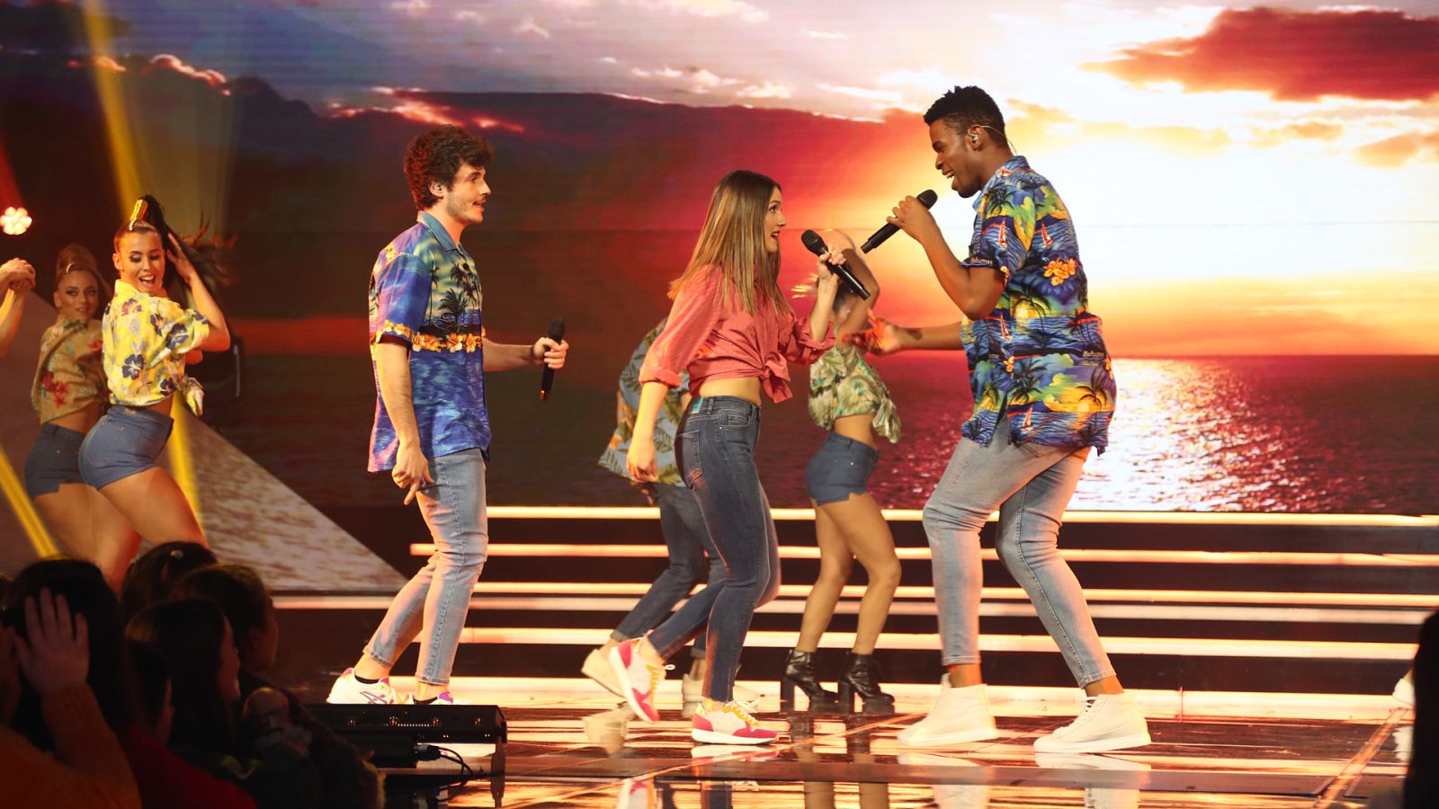 OT 2018 - Miki, Sabela y Famous cantan "Calypso" en la gala 12