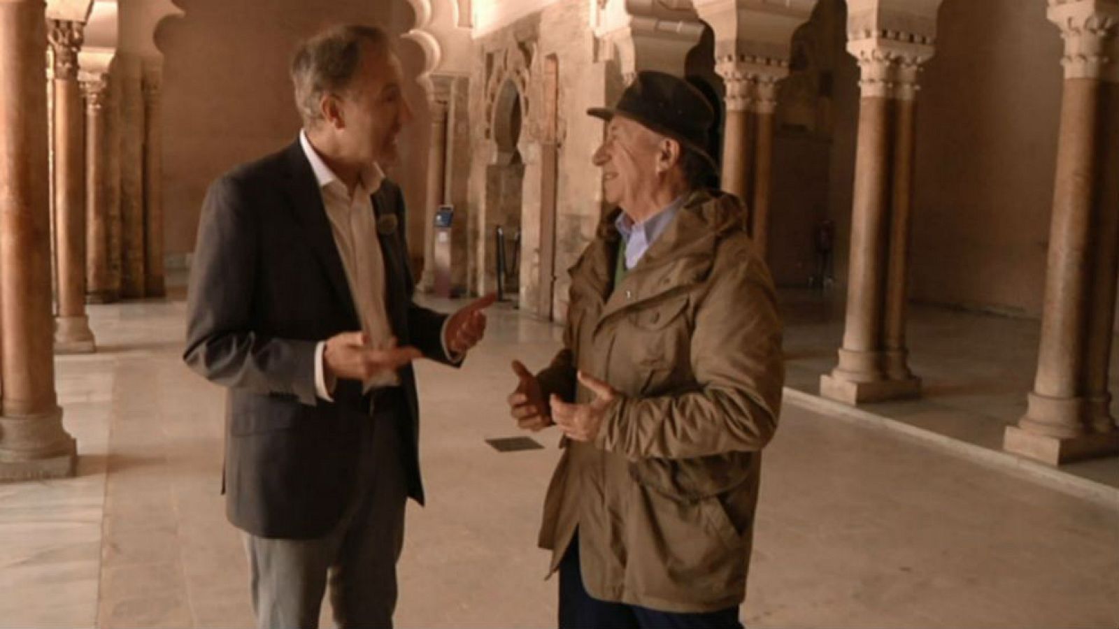 Peridis y el Palacio de la Aljafería en Zaragoza