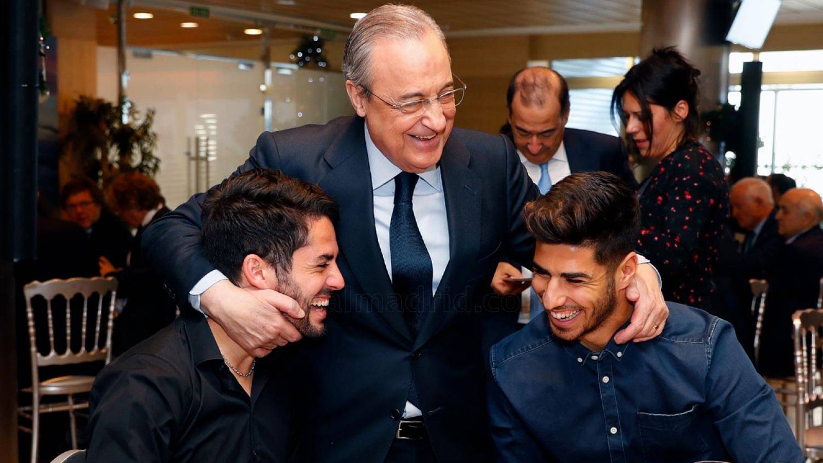 Isco, protagonista en la comida de Navidad del Real Madrid | Ver