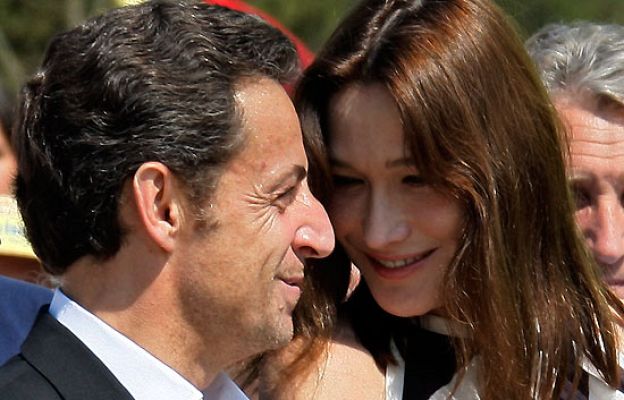  - A la espera de Sarkozy y Bruni