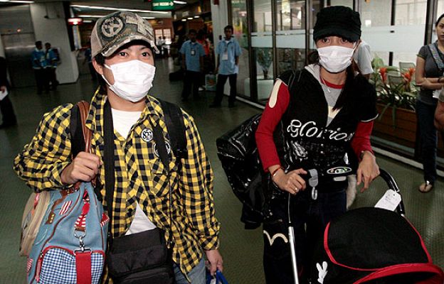 Telediario 1 - Telediario en 4' - 27/04/09