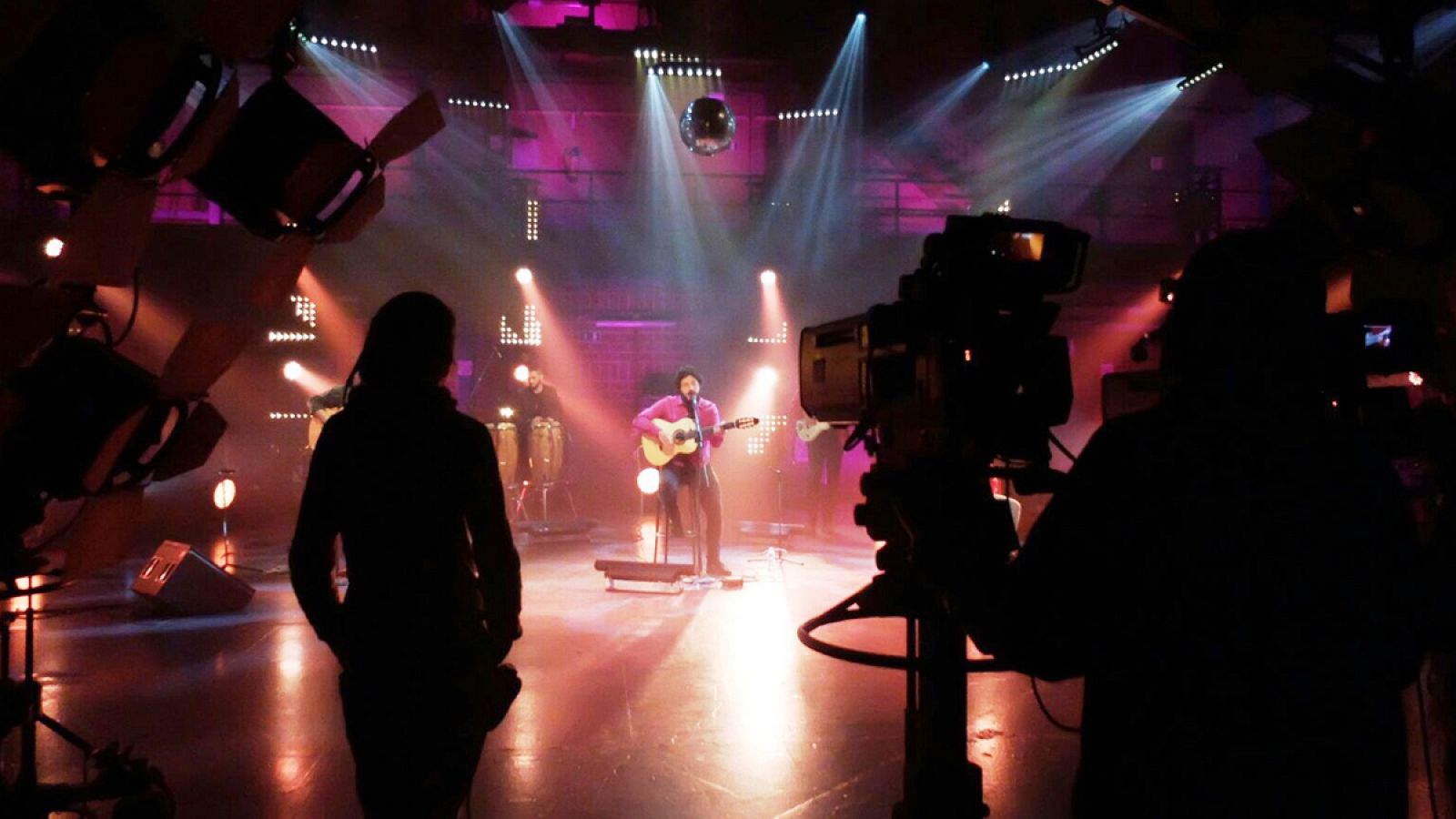 Cachitos de Hierro y Cromo - El Kanka - "Corazn contento"