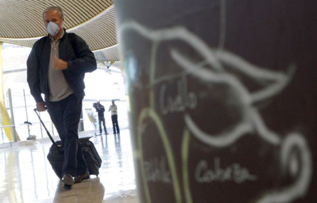 Telediario 1 - Telediario en 4' - 27/04/09