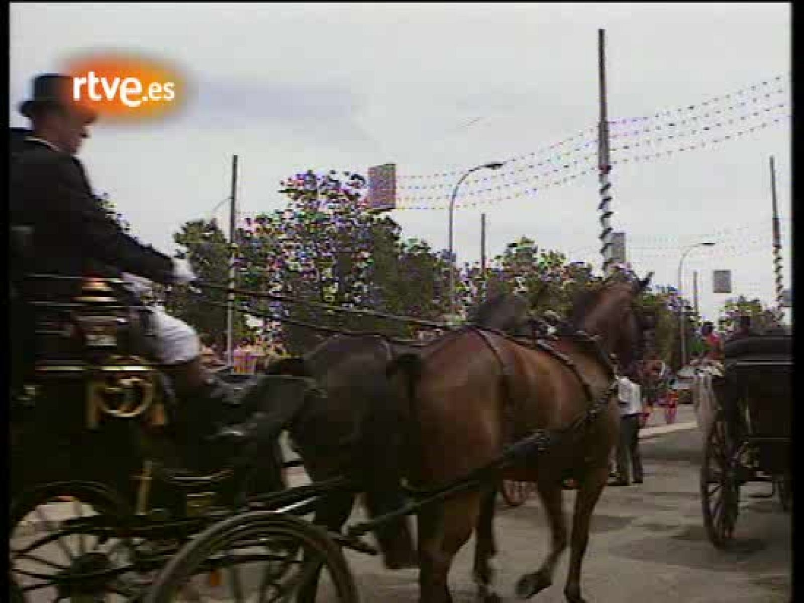 Un día en la Feria de abril de 1996 - Fue noticia en el Archivo de RTVE | Ver
