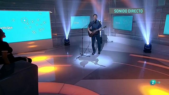 La 2 Noticias - Depedro interpreta `Te sigo soñando¿