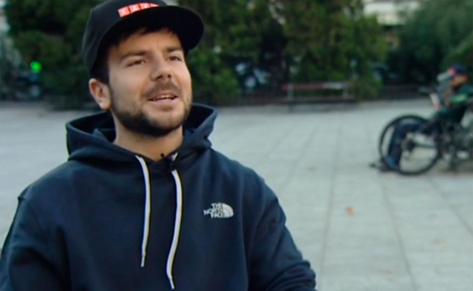 Aymar Navarro, único español en el circuito internacional de 'Free Ride' | Ver