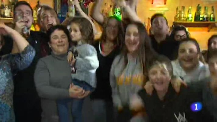 Telediario 1 - Dos familias afortunadas en Villaconejos de Trabaque entre sus trescientos vecinos