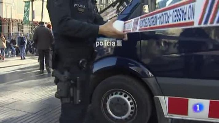 Telediario 1 - Se intensifica la vigilancia antiterrorista en Barcelona