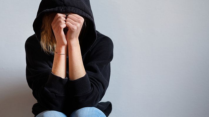 Telediario 1 - Detenido el presunto agresor de una joven estadounidense tras denunciar que la golpeó y violó en Madrid