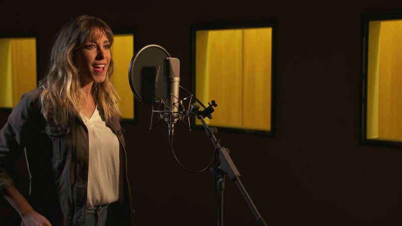 Videoclip de Gisela interpretando la canción principal de 'La gran aventura de los Lunnis y el libro mágico' - Lunnis | Ver