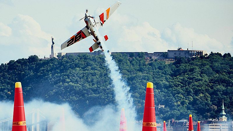 Juan Velarde - Red Bull Air Race - RTVE.es | Ver