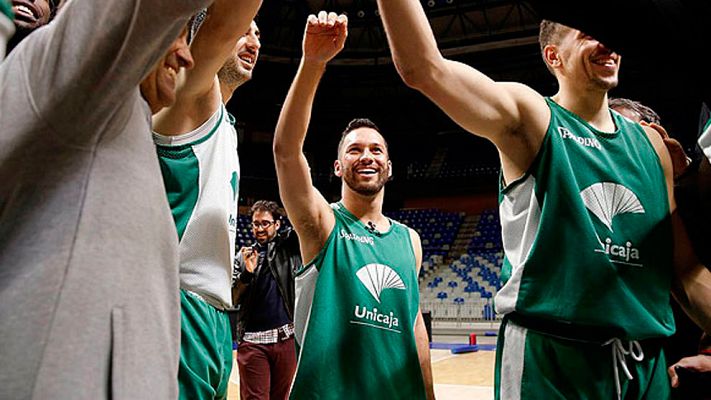 Telediario 1 - El fichaje más surrealista de Unicaja