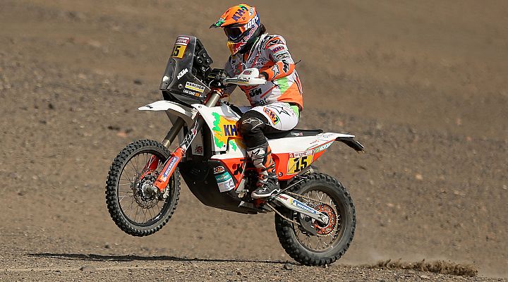 Telediario 1 - Laia Sanz, al Dakar tras mucho sufrimiento