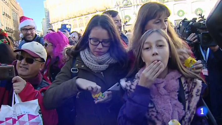 Telediario 1 - El ensayo de las campanadas en la Puerta del Sol
