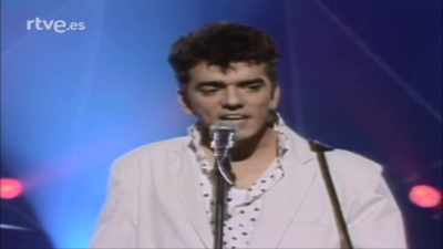 S�bado Noche - Gabinete Caligari canta 'Camino Soria' (1987)