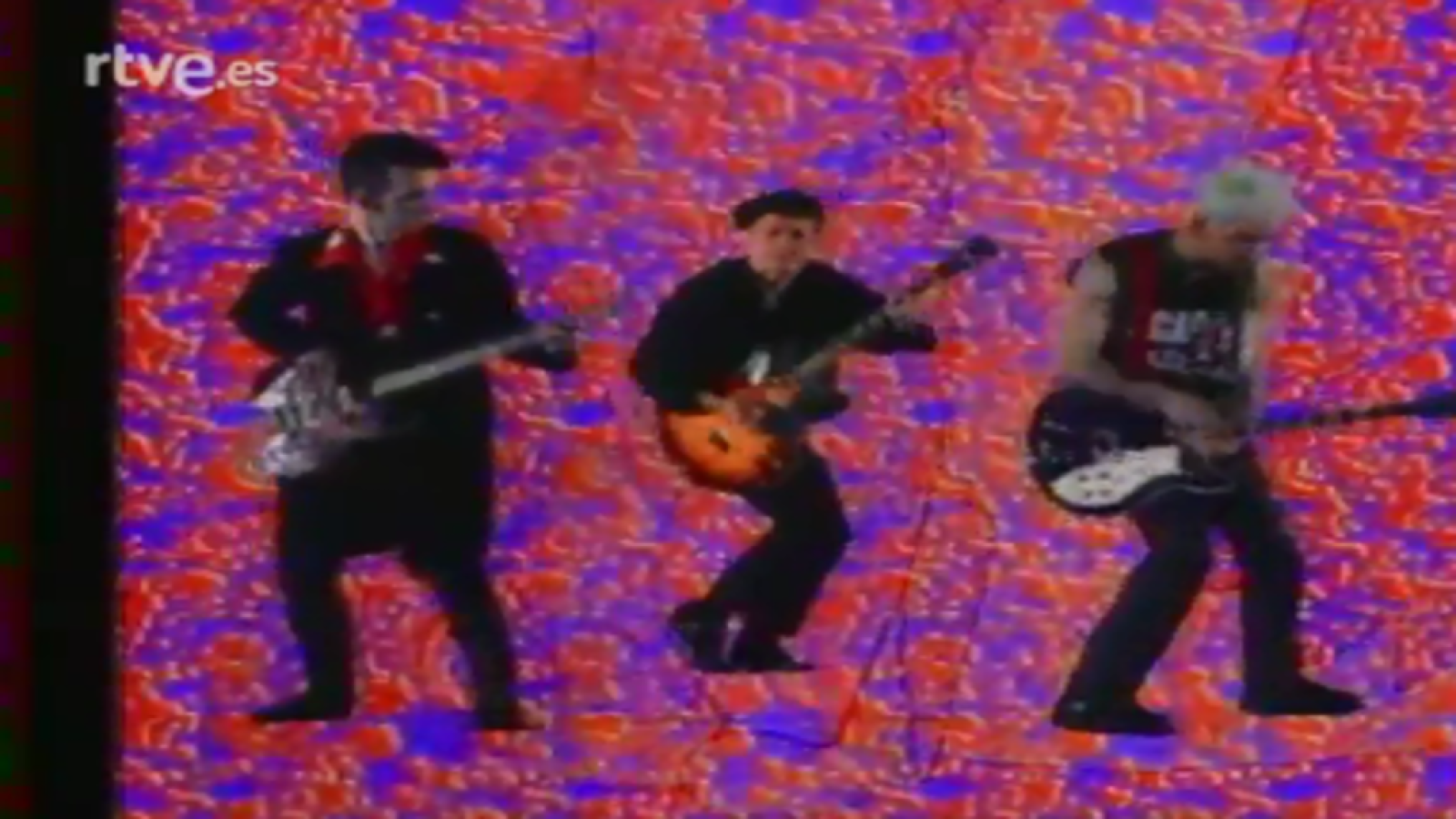 3X4 - Radio Futura - Veneno en la piel | Ver