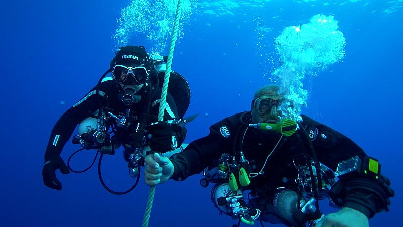 Hundidos - Participation - ver ahora