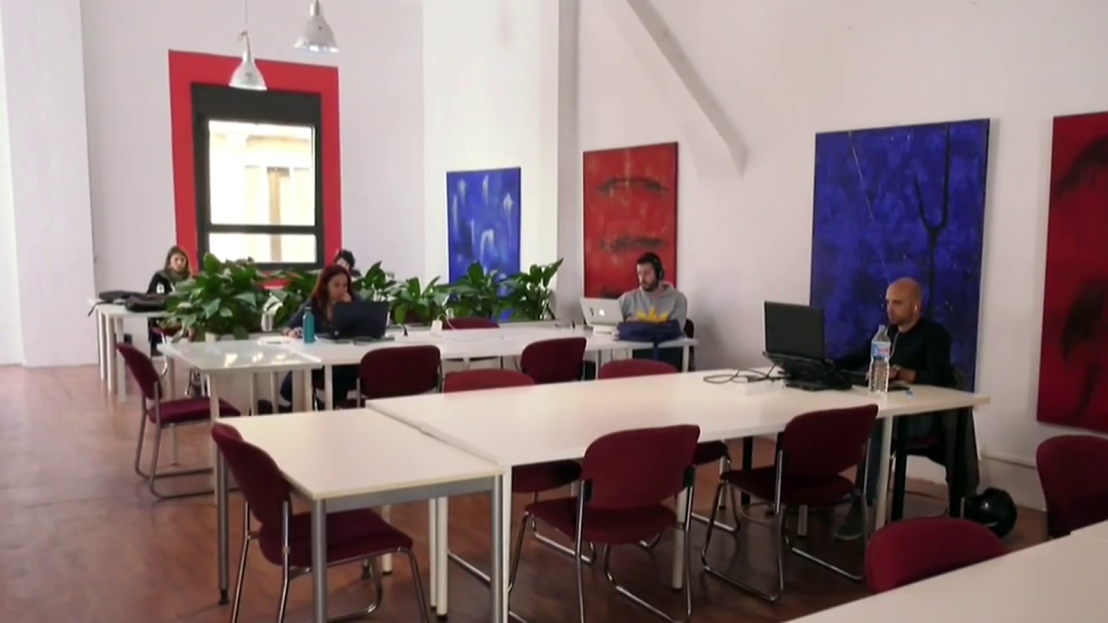 Fábrica de ideas - Incuba: Kubik Barcelona | Ver