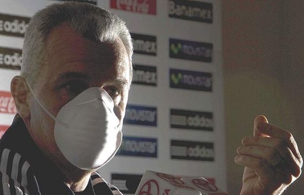  - Javier Aguirre da ejemplo