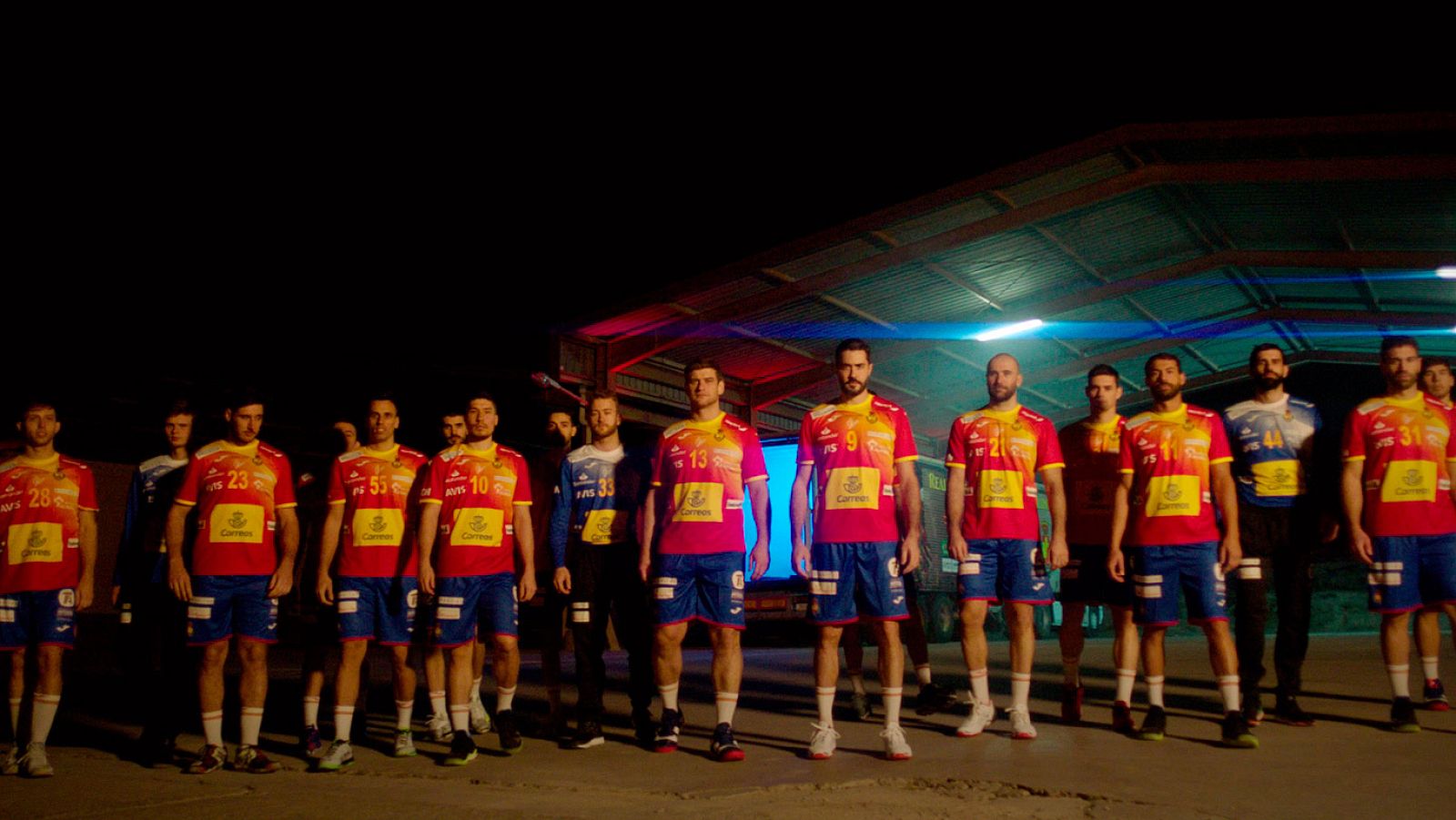 La selección española de balonmano regresa para disputar el Mundial de Alemania y Dinamarca 2019, y anuncian su regreso con este spot de la Federación española de balonmano.