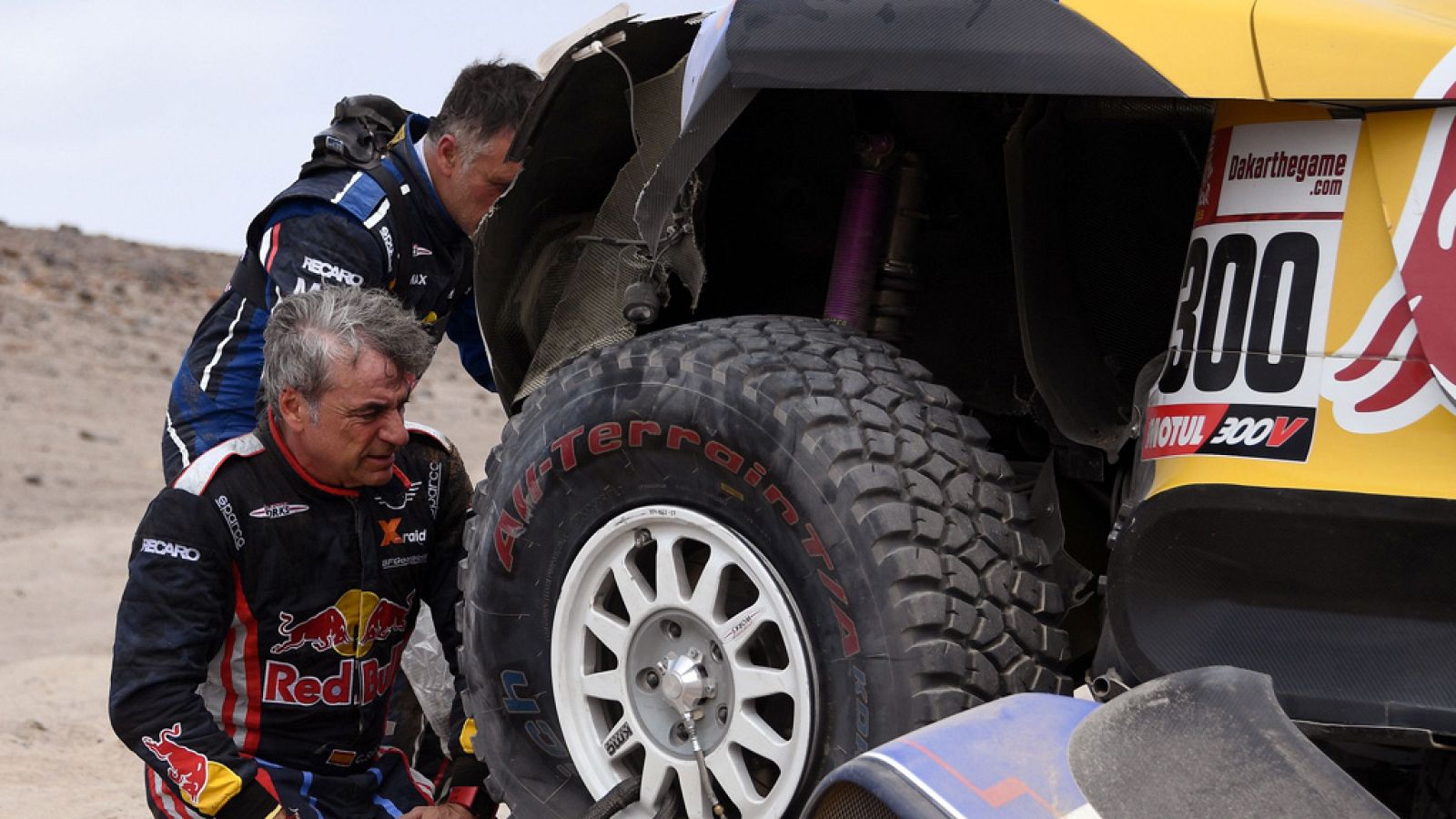 Rally Dakar 2019 | Así es el agujero donde se averió el coche de Sainz - Dakar | Ver