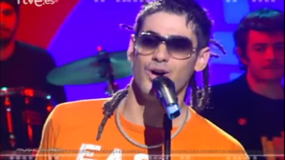 M�sica uno - Melendi - Caminando por la vida | Ver