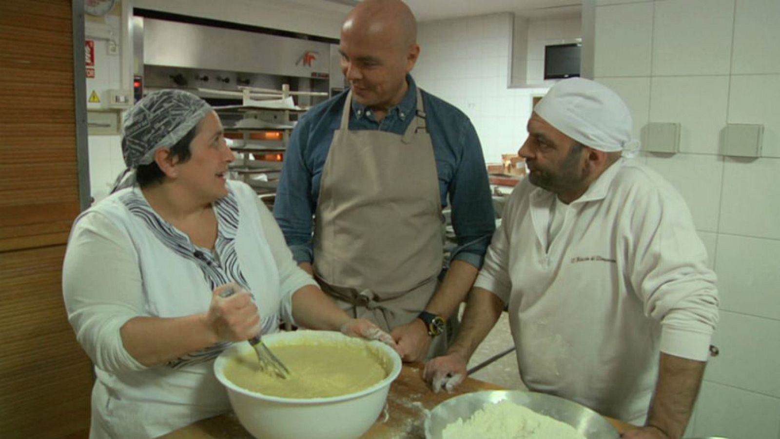 Aprendemos a elaborar torta escudella