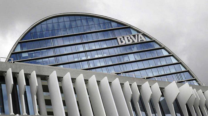 Telediario 1 - BBVA investiga desde junio la contratación de la firma de Villarejo