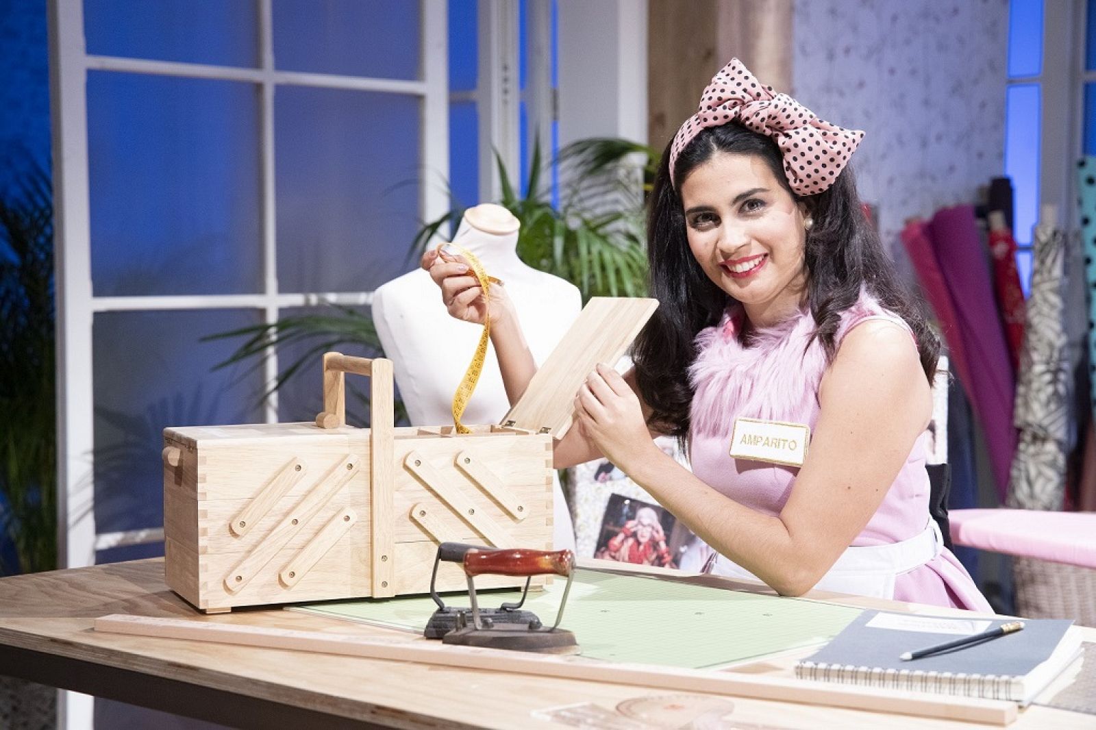 Maestros de la Costura - Amparito 28 a�os. Valencia. Propietaria de boutique. | Ver