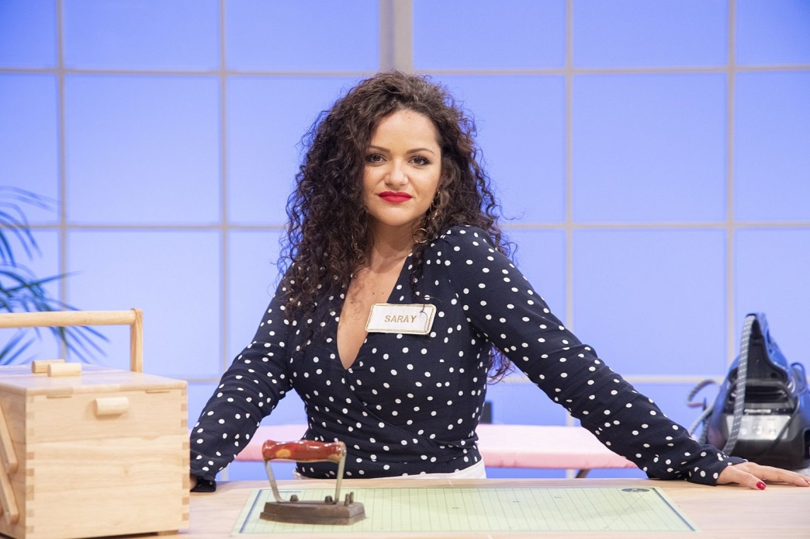 Maestros de la Costura - Saray 28 a�os. Huelva. Dependienta. | Ver