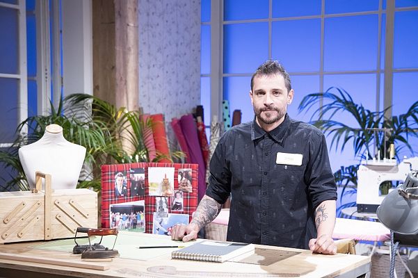 Maestros de la costura - Toni 42 años. Barcelona. Fisioterapeuta.