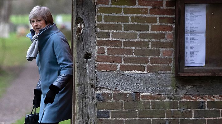 Telediario 1 - May advierte de que bloquear el 'Brexit' sería un "catastrófico" e "imperdonable" atentado contra la democracia
