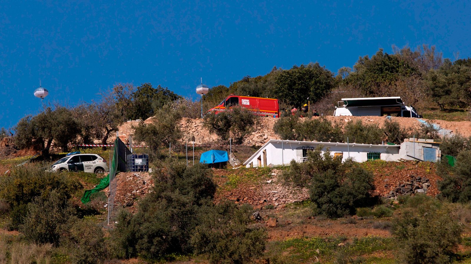 Cómo son las tareas de rescate del niño de dos años del pozo de Totalán, en Málaga